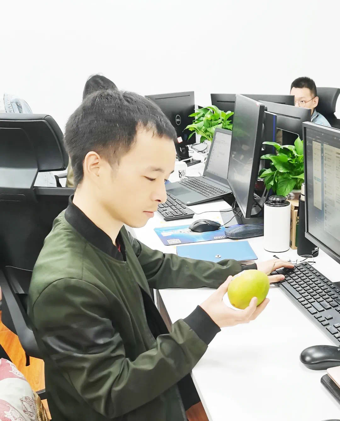 微信图片_202110250903404.jpg